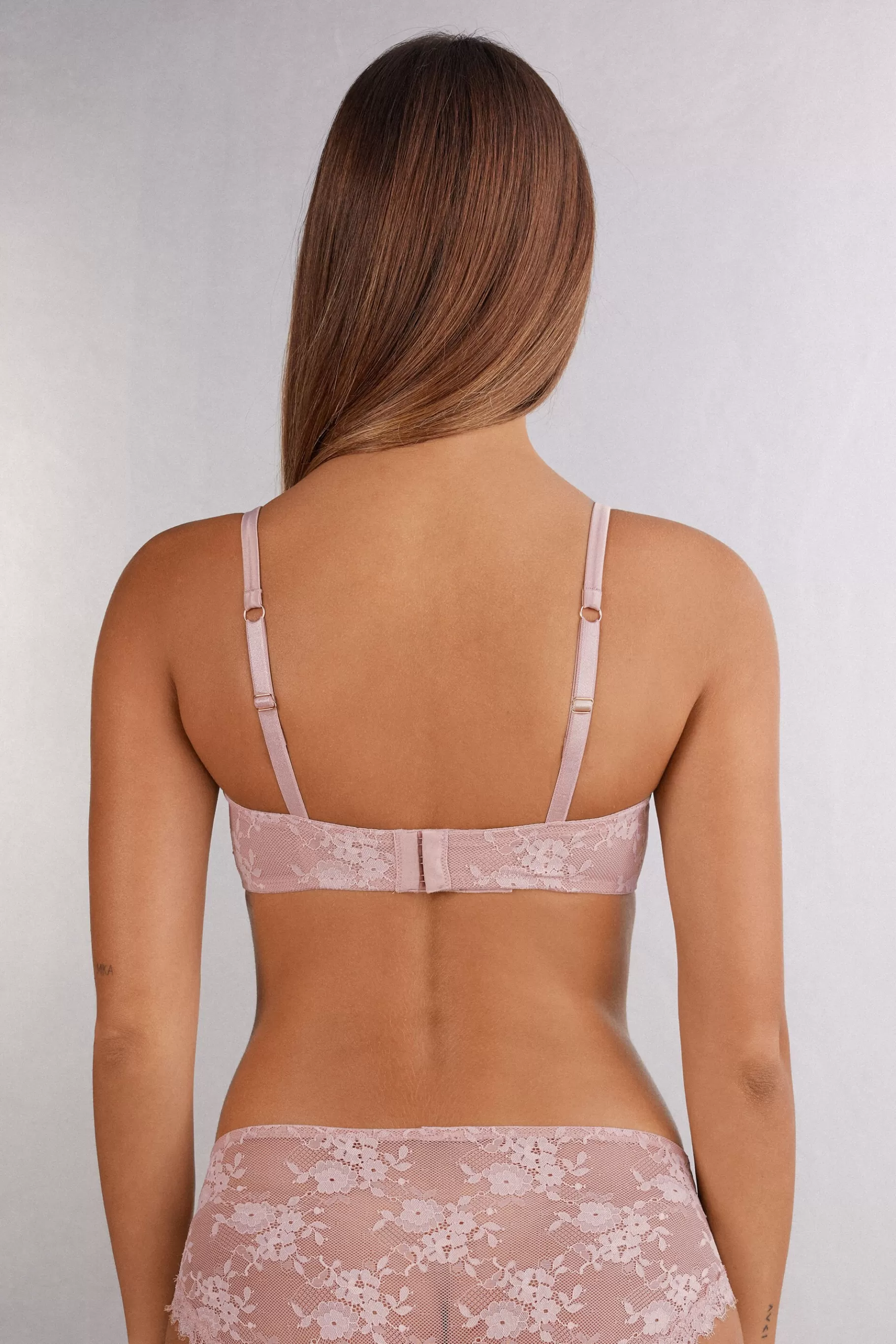 Intimissimi Med Vaddering | Med Bygel^Balconettebehå Francesca Satin Meets Lace