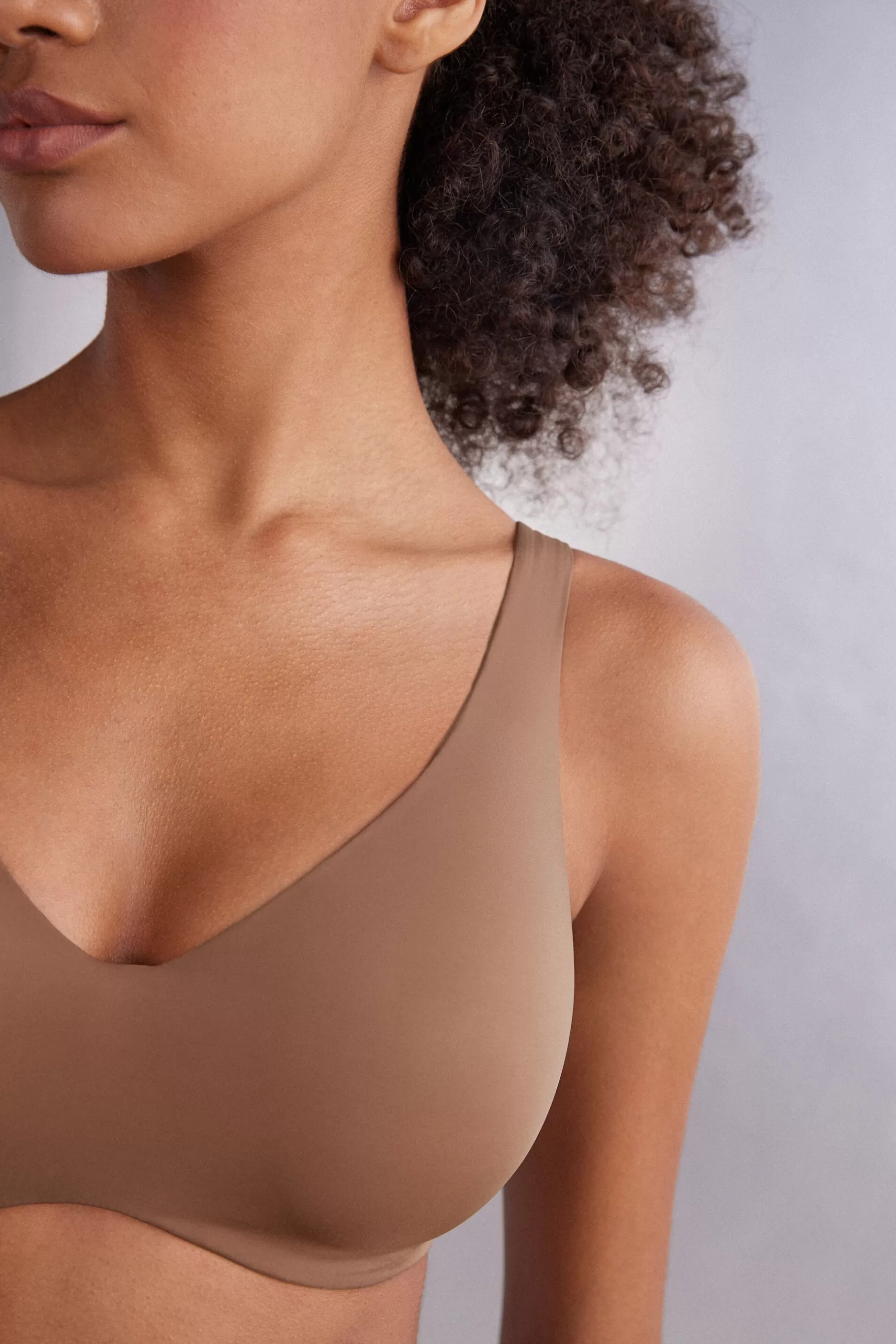 Intimissimi Utan Vaddering | Med Bygel^Greta balconettebehå i mikrofiber Ultralight