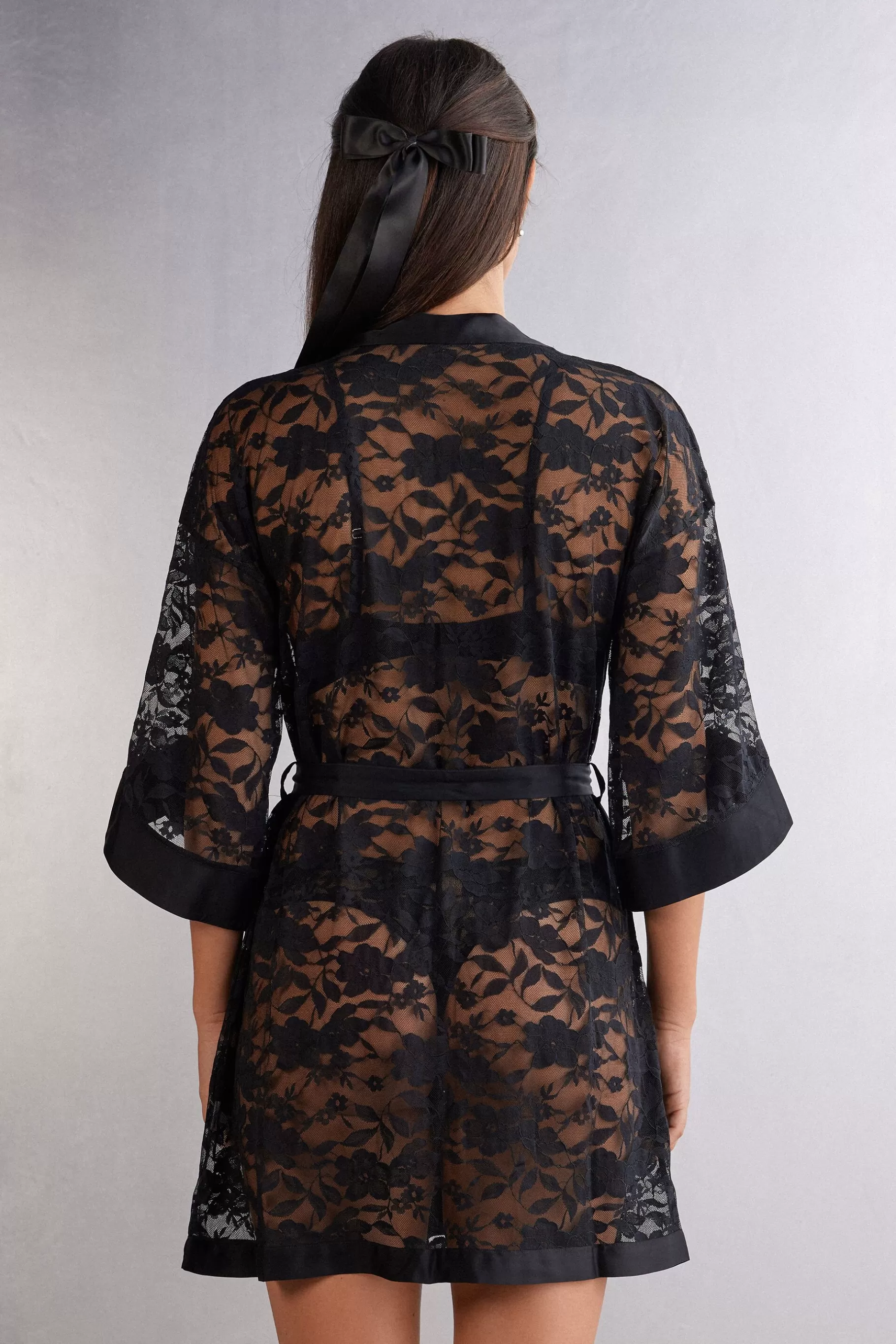 Intimissimi Morgonrockar / Kimonos^Kimono i spets och satin The Art of Romance