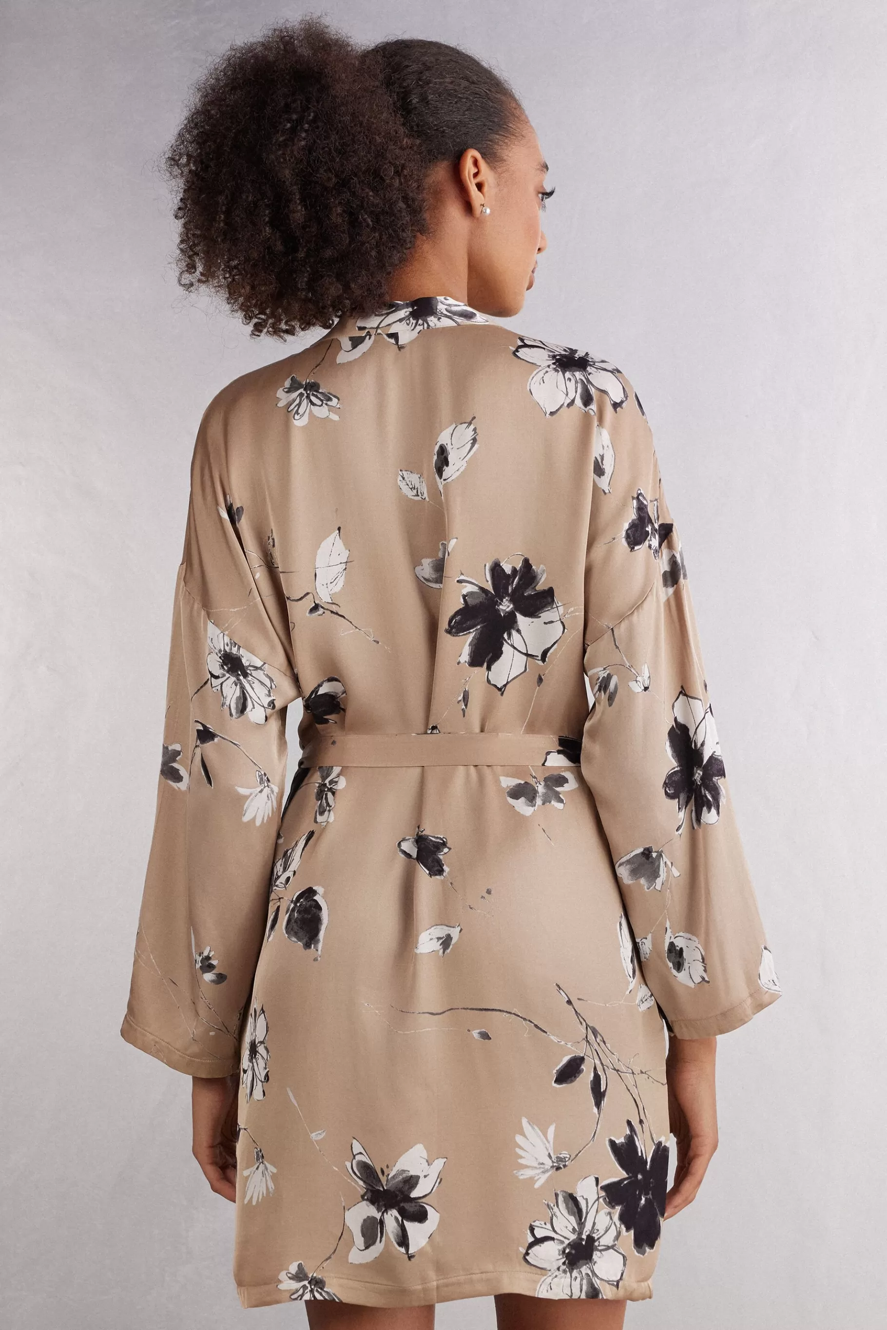 Intimissimi Pyjamas Mix & Match | Morgonrockar / Kimonos^Kimono i viskossatin Autumn Blossom