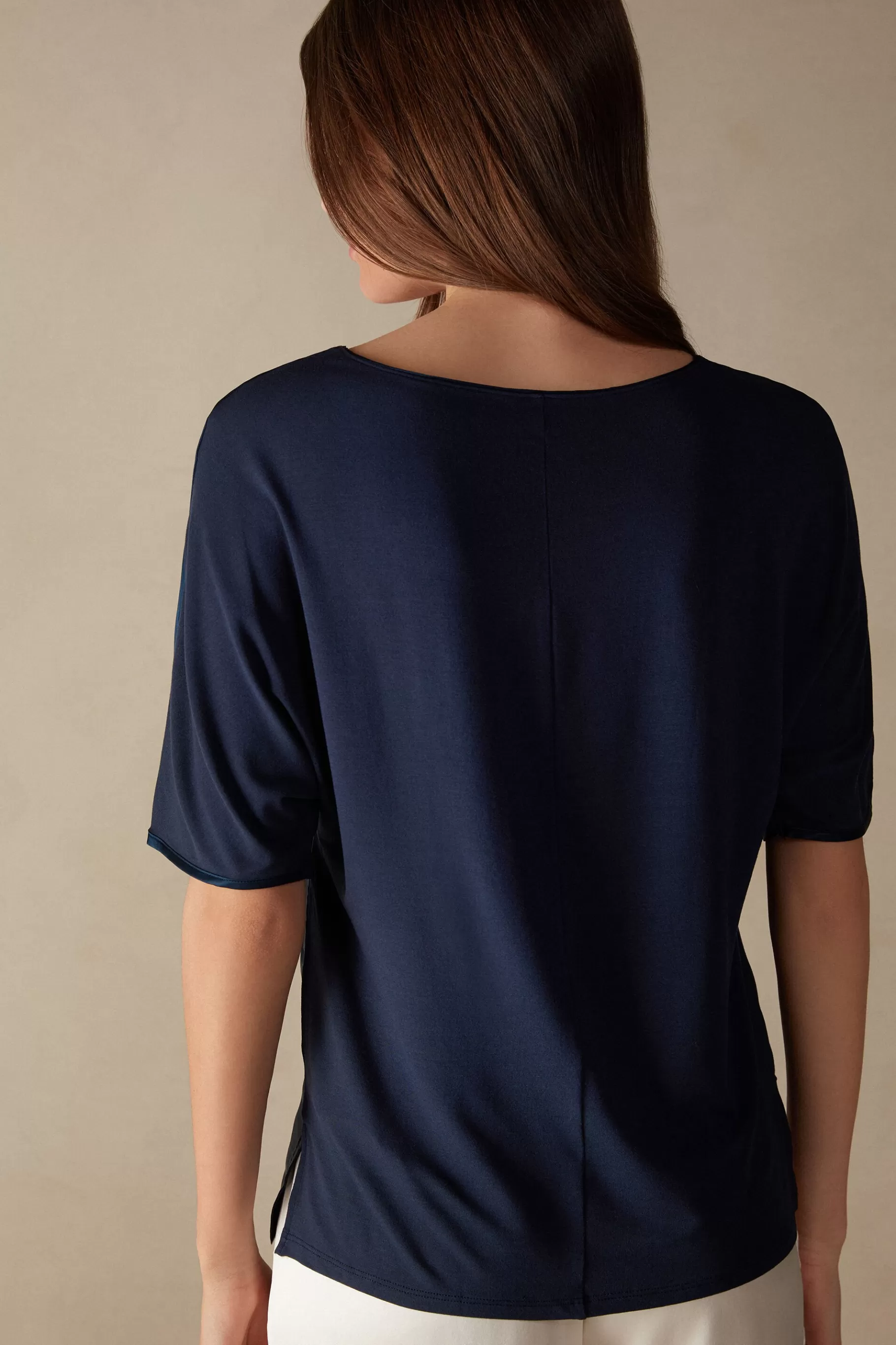 Intimissimi T-shirt^Kortärmad topp i modal och silke