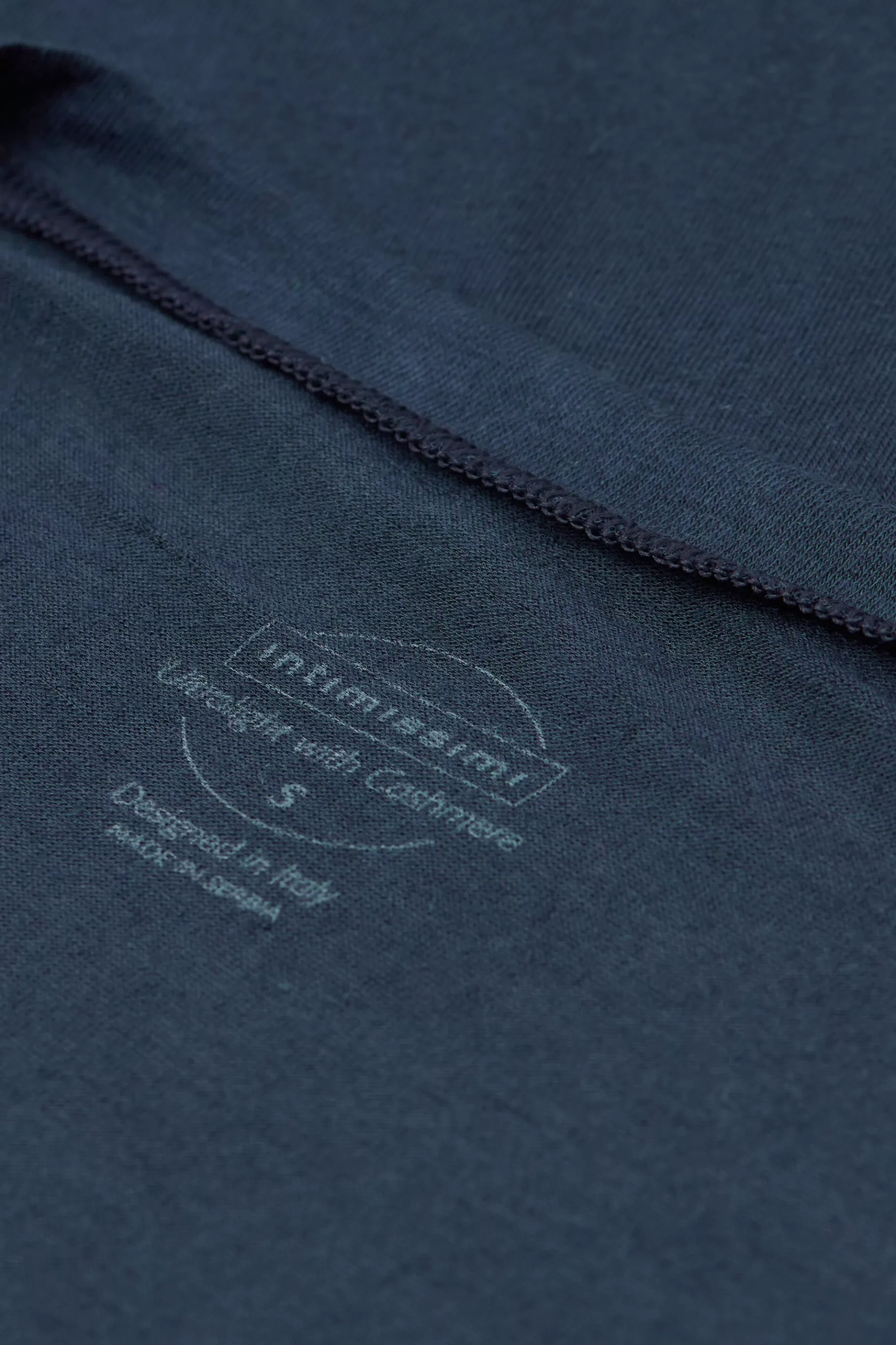 Intimissimi Långärmat^Långärmad tröja i modal Ultralight med kashmir och djup urringning