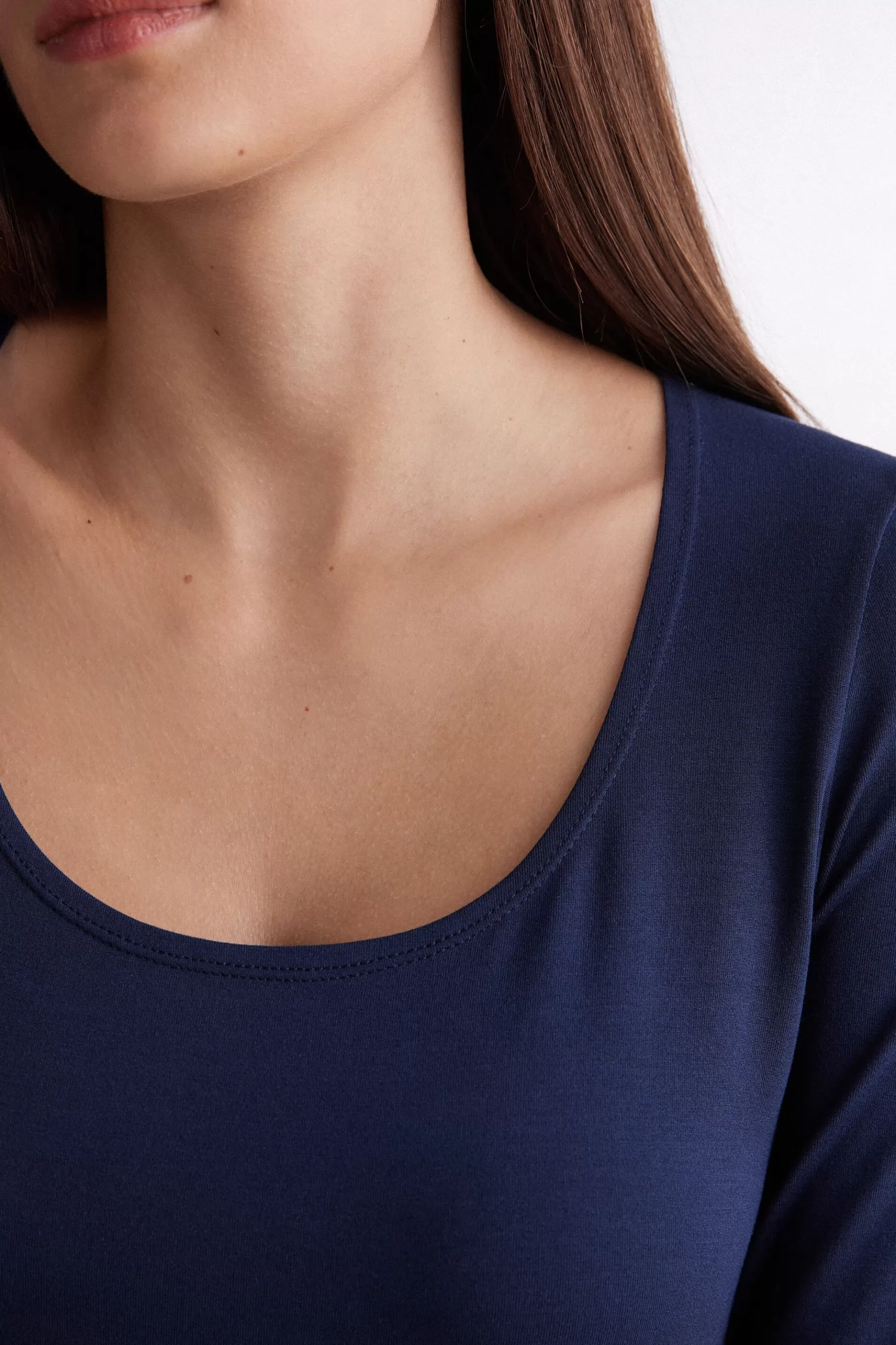 Intimissimi Långärmat^Långärmad tröja med djup urringning i mikromodal