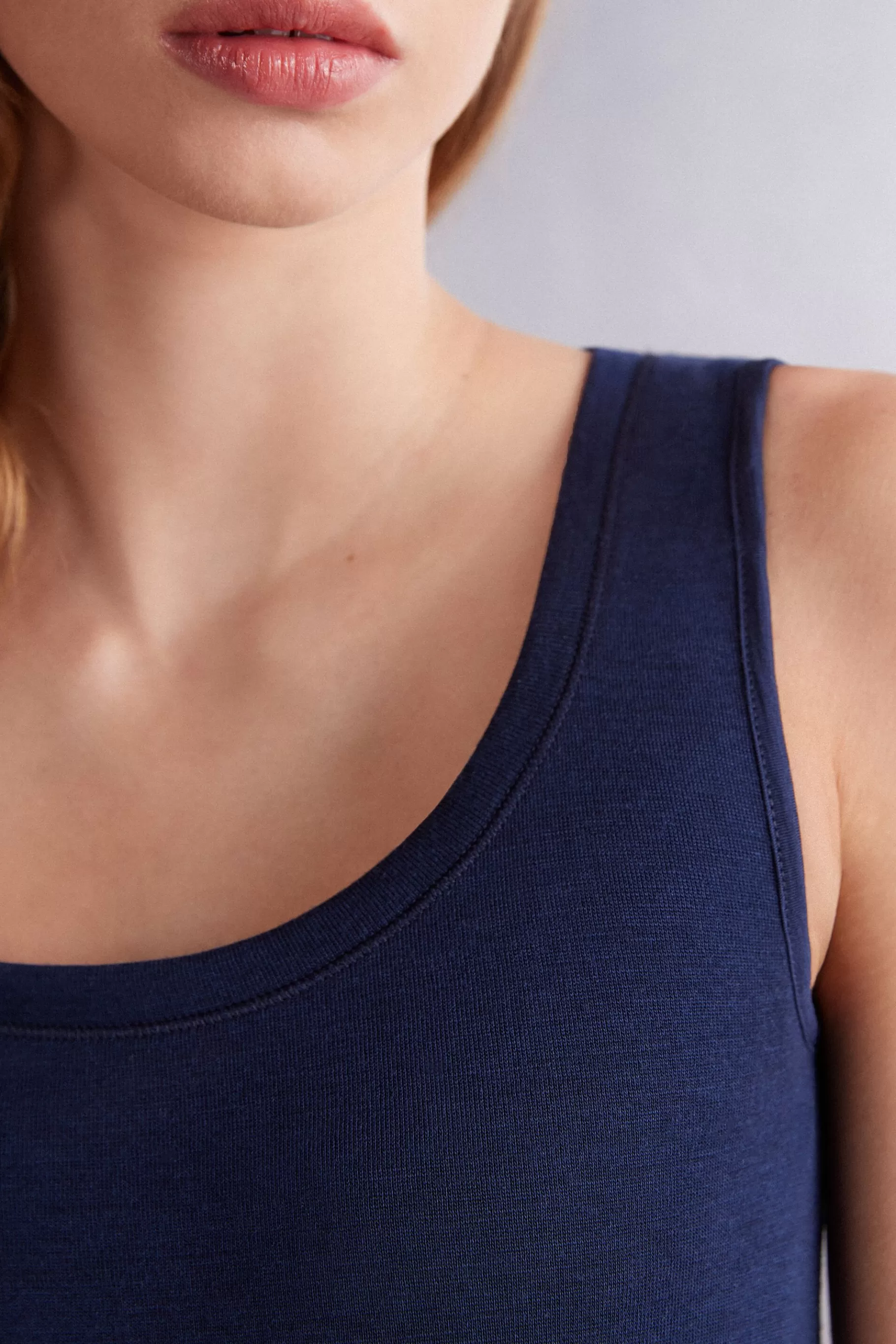 Intimissimi Toppar / Linnen^Linne med breda axelband Wool & Cotton