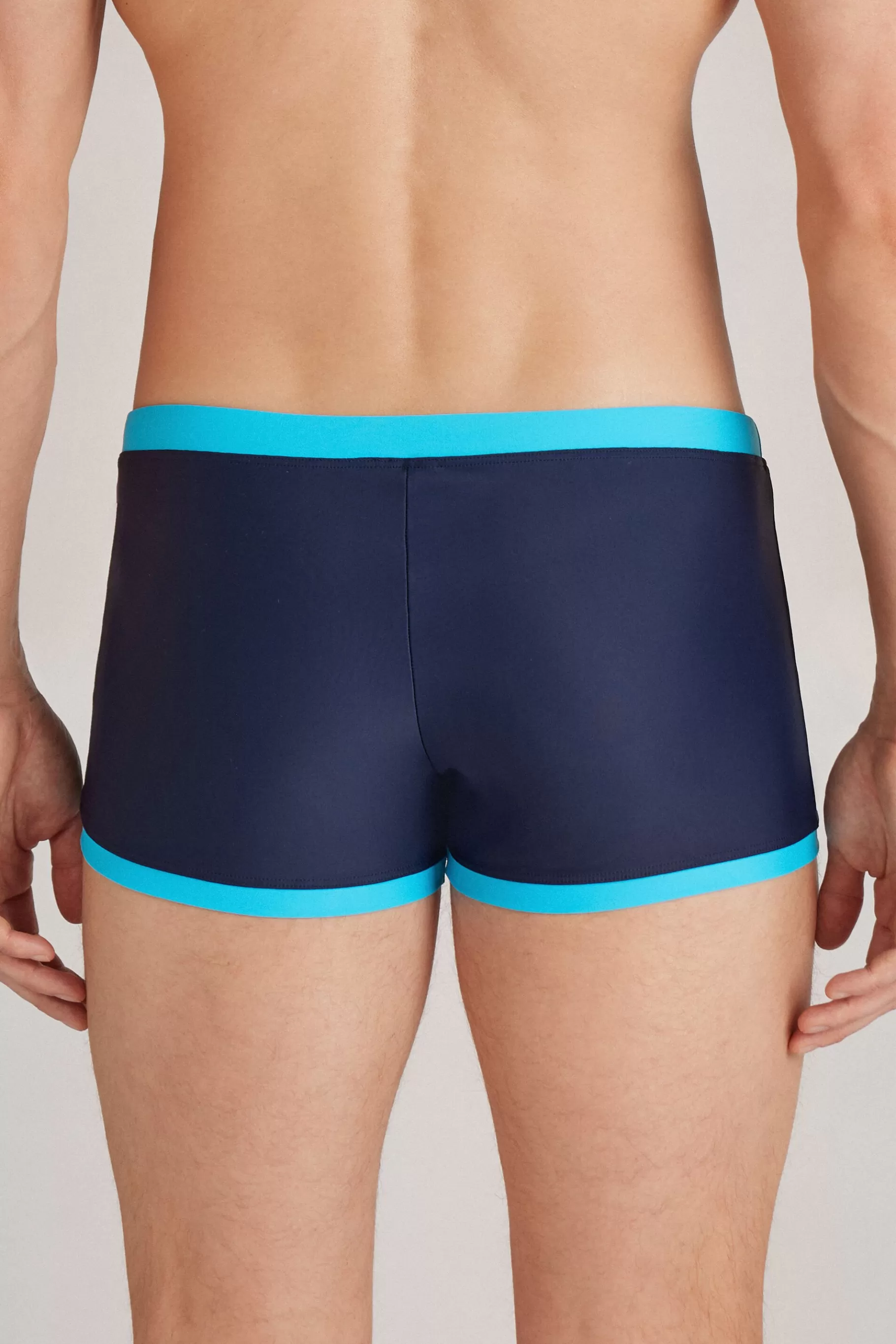 Intimissimi Badbyxor^Tajta badshorts med kontrasterande detaljer
