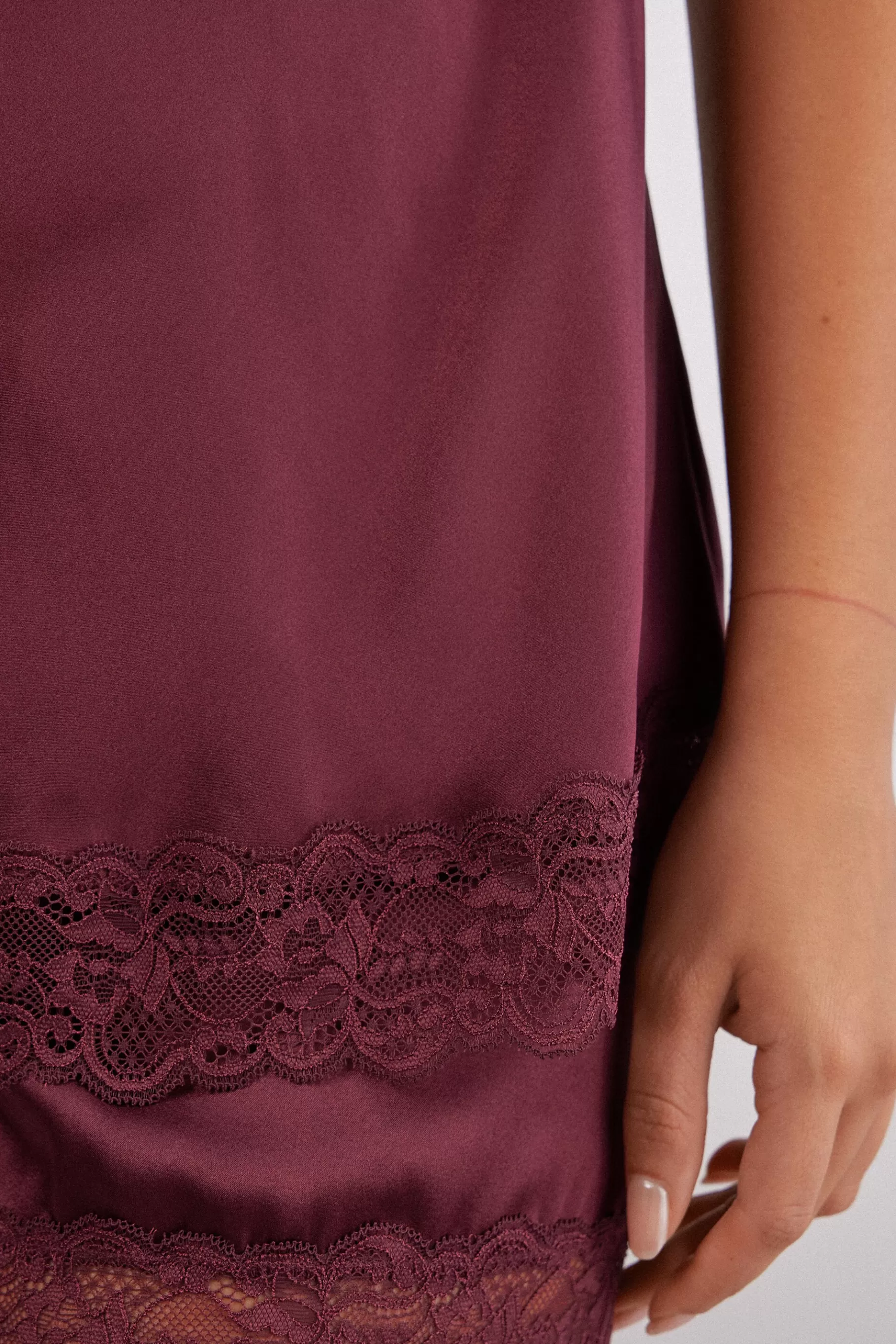 Intimissimi Pyjamas Mix & Match | Toppar / Linnen^Topp i siden och spets