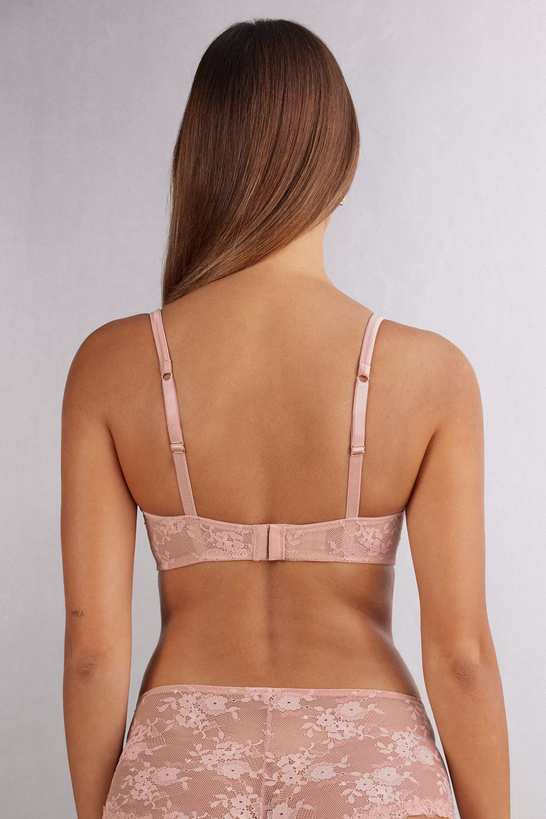 Intimissimi Med Vaddering | Utan Bygel^Triangelbehå Adele Satin Meets Lace