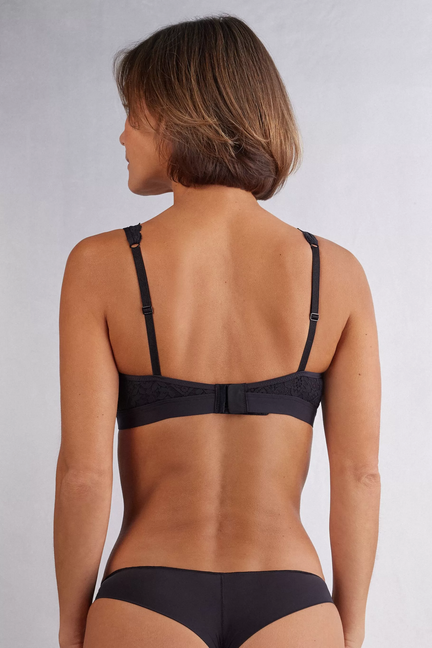 Intimissimi Utan Vaddering | Utan Bygel^Triangel-bh i spets Lara