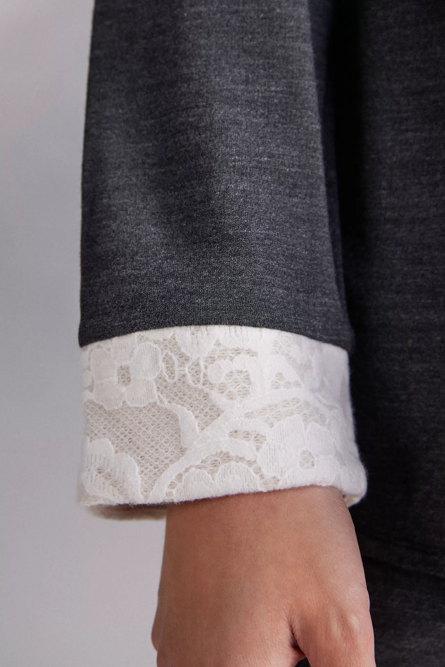 Intimissimi Pyjamas Mix & Match | Pyjamas Med Långbyxor^Tröja med öppning framtill i modal och ull Baby It's Cold Outside