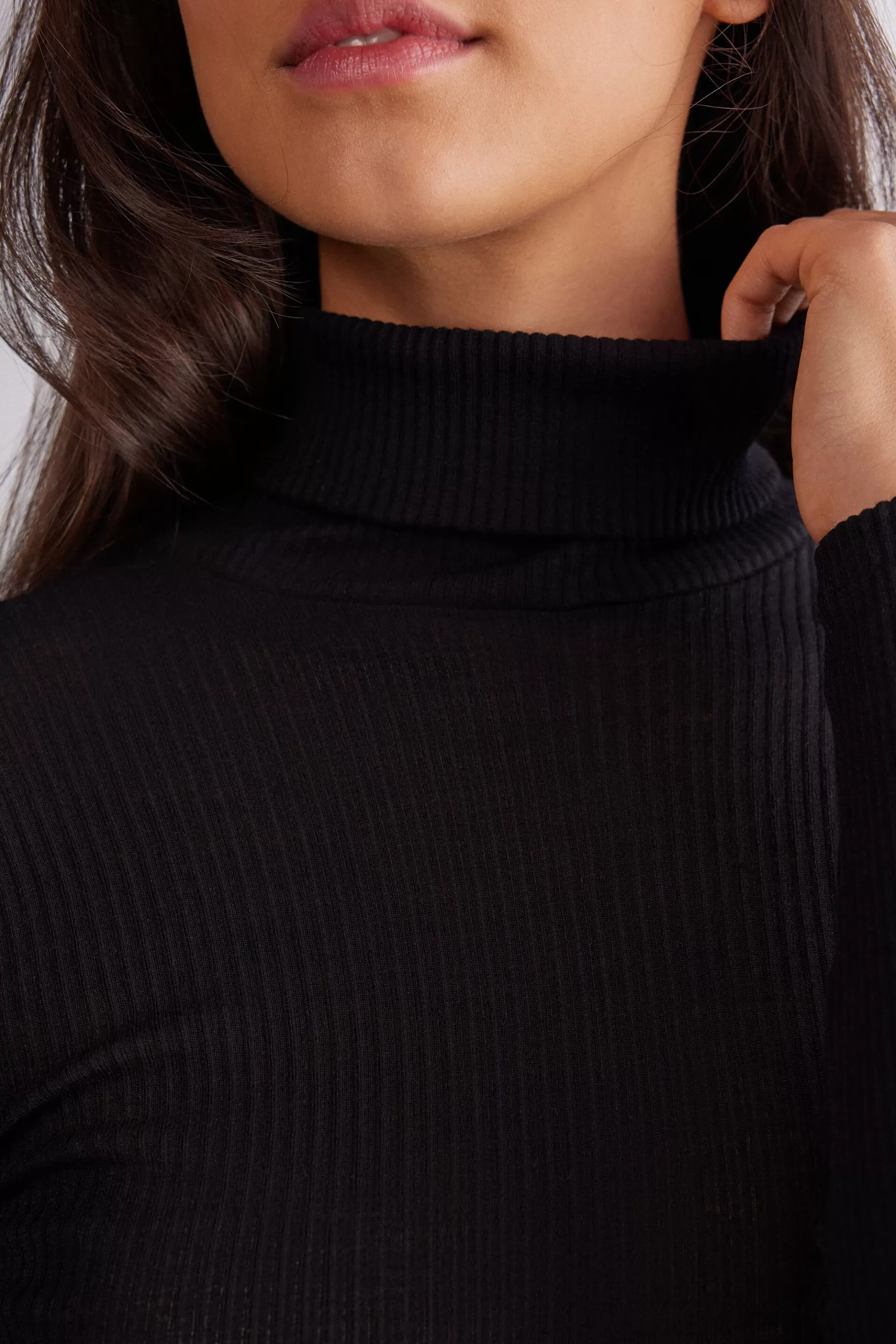 Intimissimi Långärmat^Tubular topp med lång ärm och hög hals i ull och siden