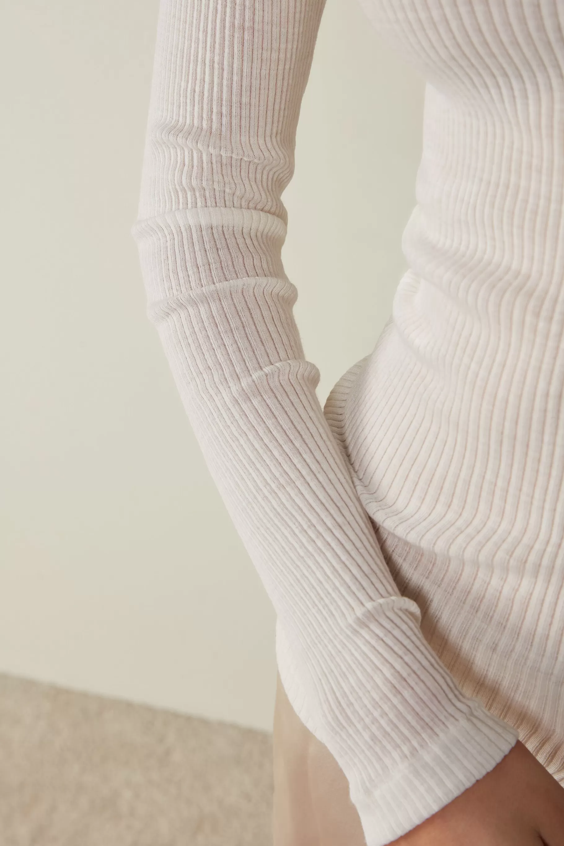 Intimissimi Långärmat^Tubular topp med lång ärm och hög hals i ull och siden