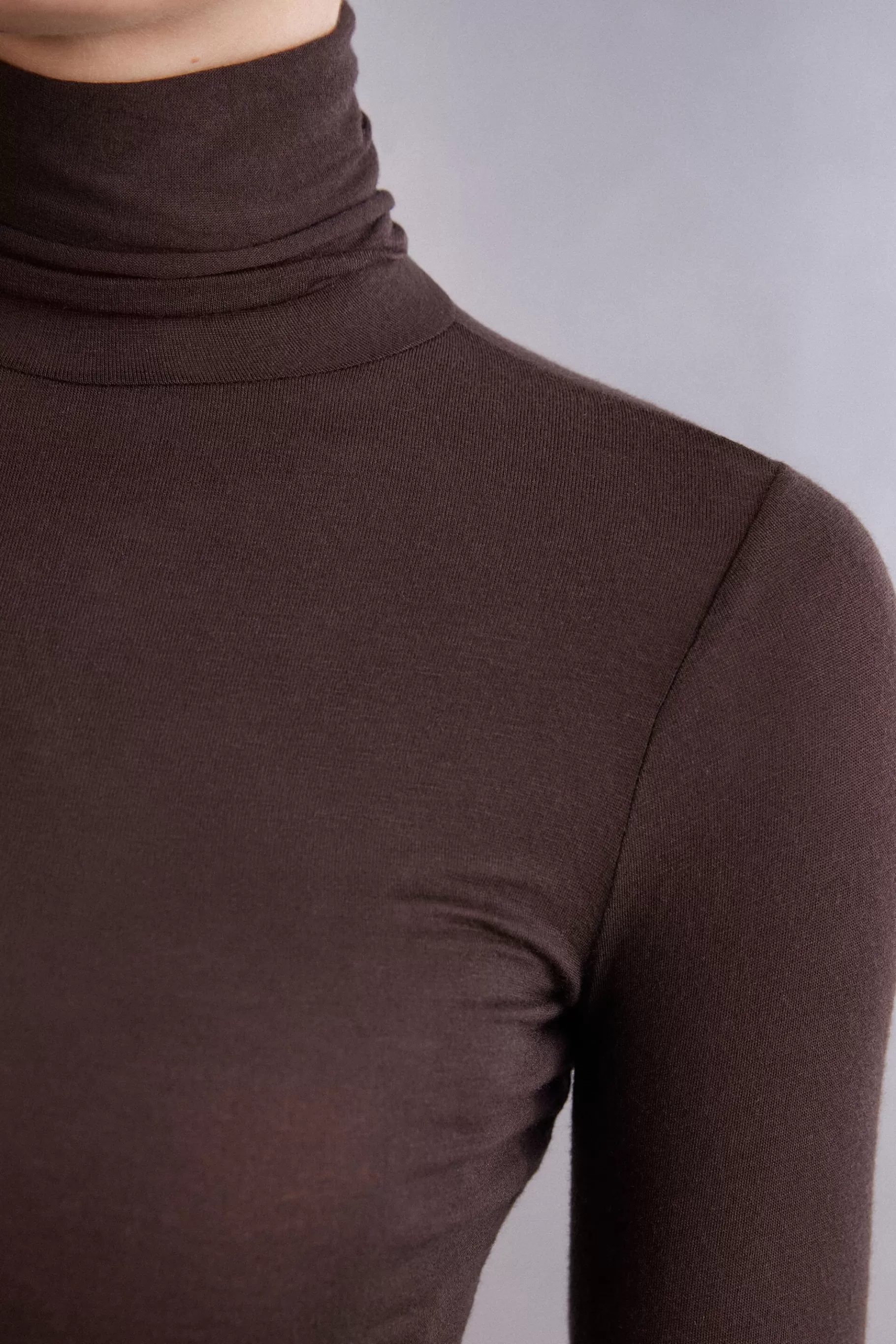 Intimissimi Långärmat^Ultralight topp med hög hals i modalkashmir