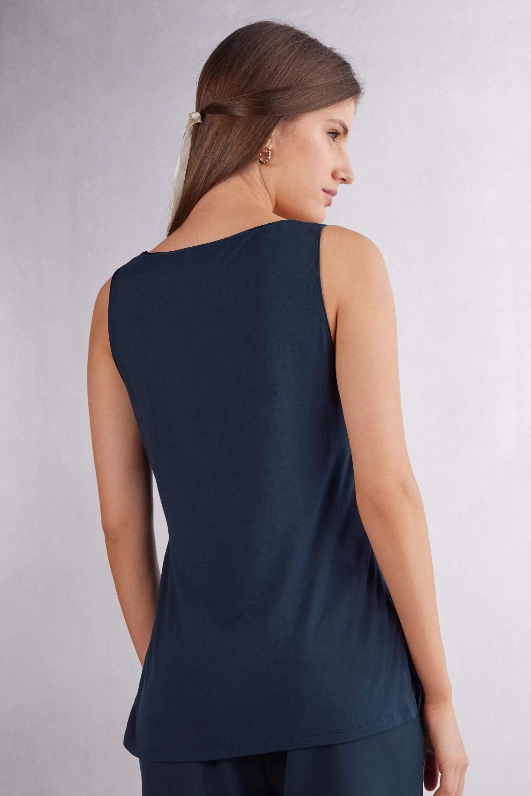 Intimissimi Toppar / Linnen^Väst i silke och modal