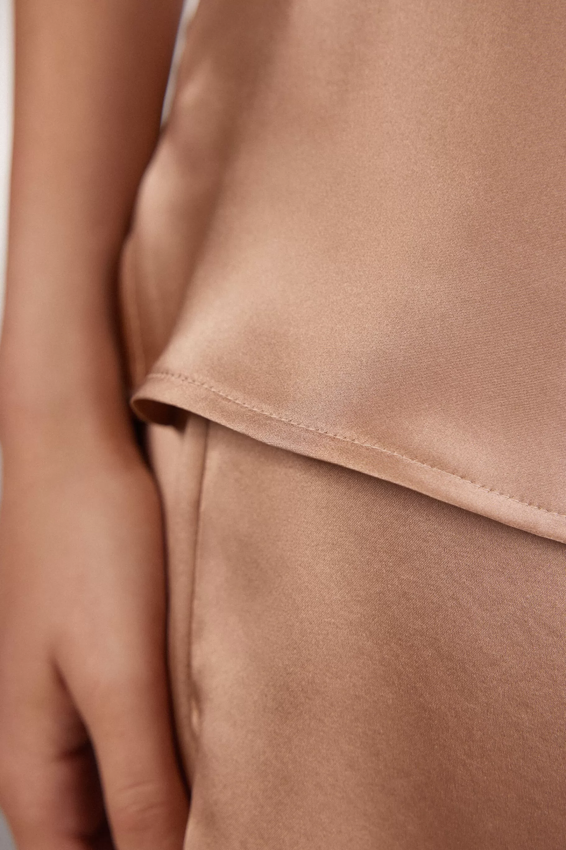 Intimissimi Pyjamas Mix & Match | Toppar / Linnen^V-ringad topp i sidensatin